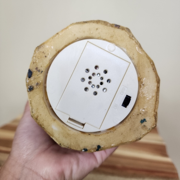 Resin Fiber Optic Santa Claus with Toy Sack Figurine Christmas Decor - Picture 12 of 12